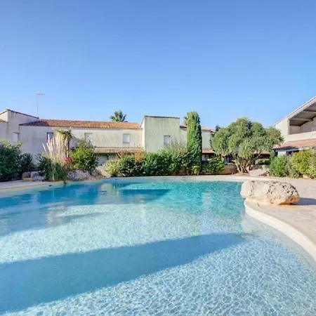 Pavillon Pour 4 Personnes Dans Avec Piscine *